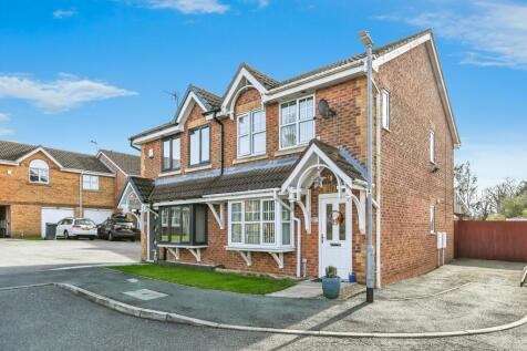 West Park Close, Lancashire WN8 3 bed semi