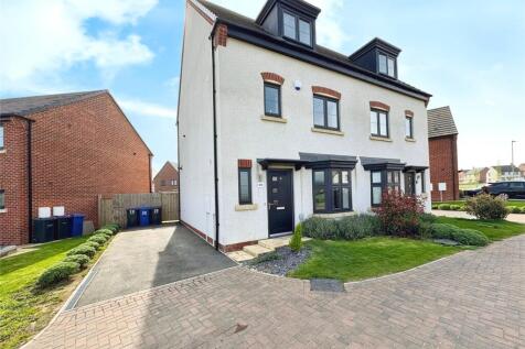 3 bedroom semi-detached house for sale