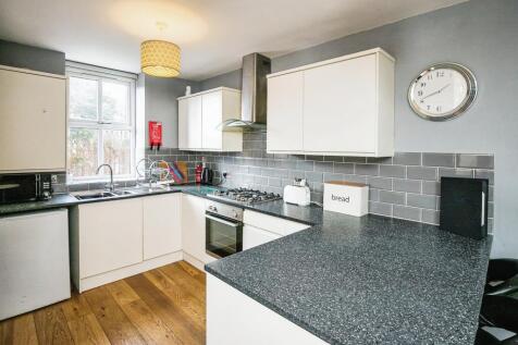 Oswald Road, Shropshire SY11 2 bed flat for sale