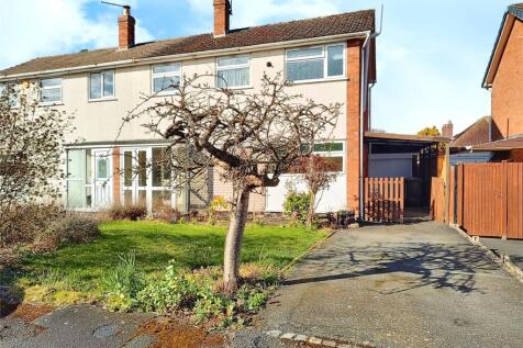 3 bedroom semi-detached house for sale