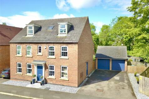 5 bedroom detached house for sale