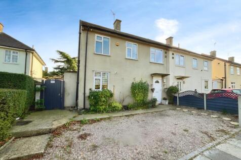Glenhills Boulevard, Leicestershire LE2 3 bed semi