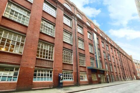 3 bedroom flat for sale