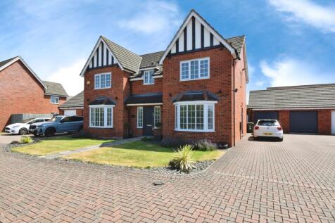 5 bedroom detached house for sale