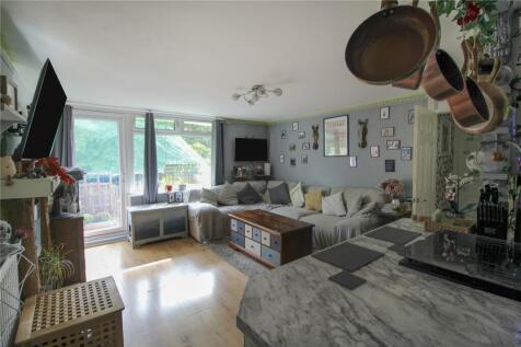 Galley Hill, Hertfordshire HP1 1 bed flat for sale