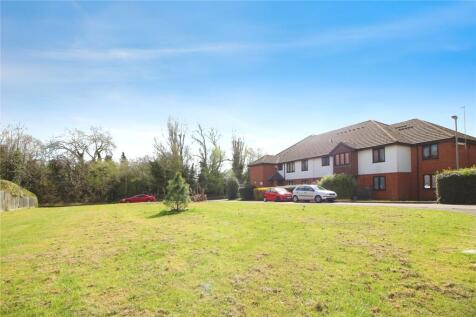 Hill End Lane, Hertfordshire AL4 2 bed flat for sale