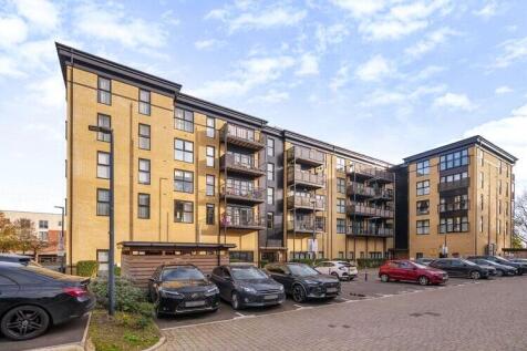 Giles Crescent, Hertfordshire SG1 1 bed flat for sale