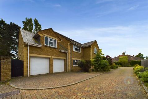 6 bedroom detached house for sale