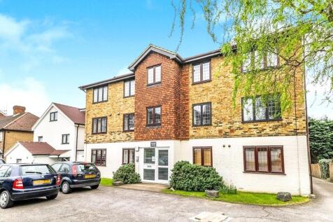 Hook Road, Surrey KT6 1 bed flat for sale