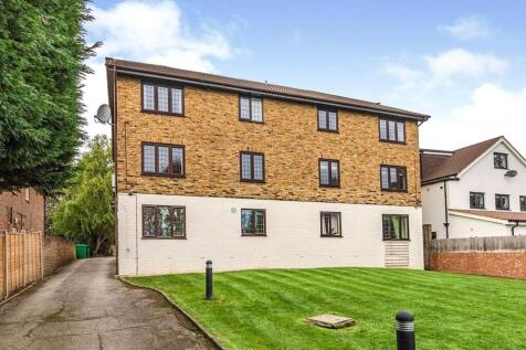 Hook Road, Surrey KT6 1 bed flat for sale
