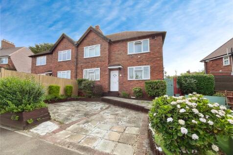 Campfield Road, London SE9 2 bed maisonette for sale