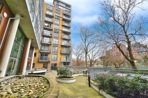 Sumner Road, London SE15 2 bed flat for sale