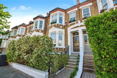4 bedroom terraced house for sale