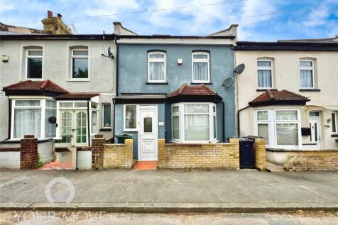 Oak Road, Kent DA9 3 bed terraced house for sale