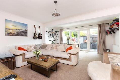 Coltstead, Longfield DA3 3 bed terraced house for sale