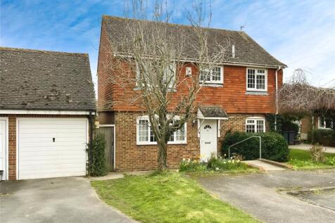Monks Walk, Kent DA13 4 bed detached house for sale