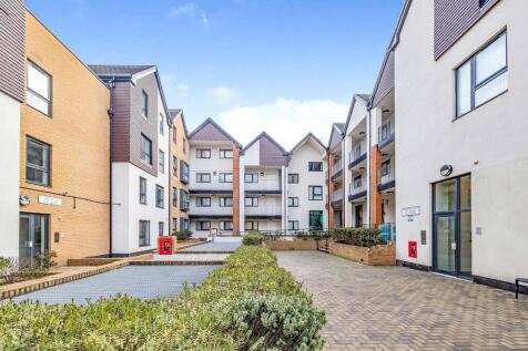 Attenborough Court, Watford WD19 2 bed flat for sale