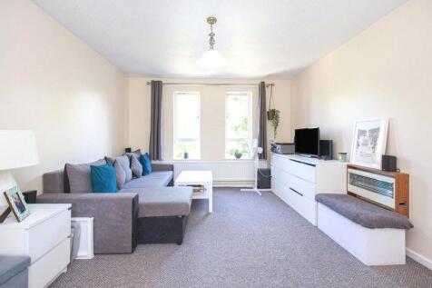 Glimpsing Green, Erith DA18 1 bed flat for sale