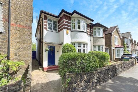 Oaklands Road, Bexleyheath DA6 3 bed semi