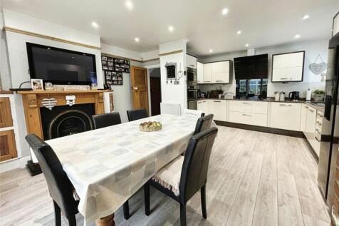 Cherry Garden Road, Kent CT2 4 bed bungalow for sale