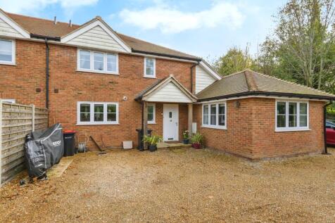 4 bedroom semi-detached house for sale