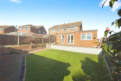 Meadow Road, Canterbury CT2 4 bed semi
