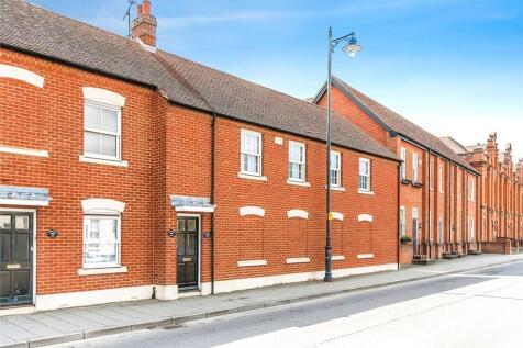 Station Road West, Kent CT2 2 bed flat for sale