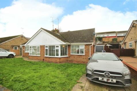 Peel Drive, Kent ME10 2 bed bungalow for sale