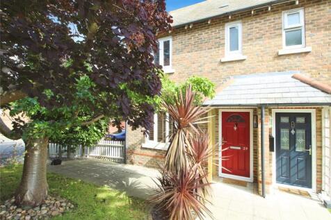 2 bedroom semi-detached house for sale