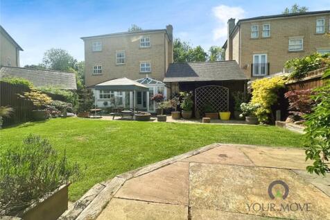 6 bedroom detached house for sale