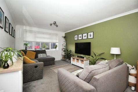 Poulders Gardens, Kent CT13 4 bed detached house for sale