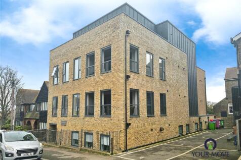 2 bedroom flat for sale