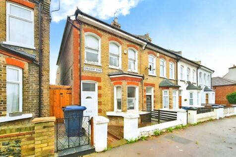 Crescent Road, Kent CT11 3 bed end of terrace house for sale