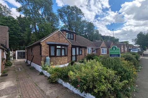 Concord Avenue, Kent ME5 4 bed bungalow for sale