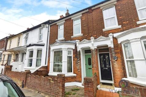 Lansdowne Road, Kent ME4 3 bed terraced house for sale