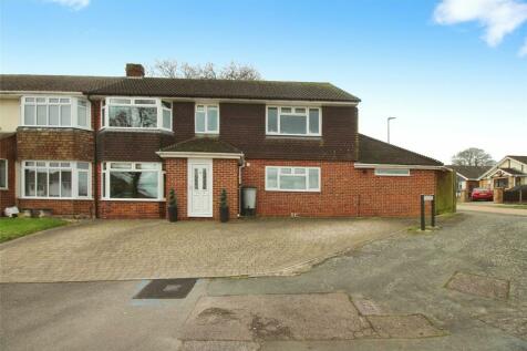 5 bedroom semi-detached house for sale