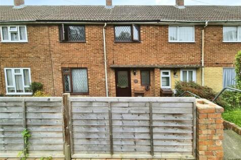 Maidstone Road, Kent ME1 2 bed terraced house for sale