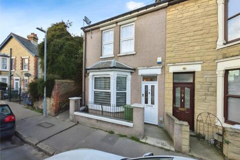 Winstanley Road, Kent ME12 2 bed end of terrace house for sale