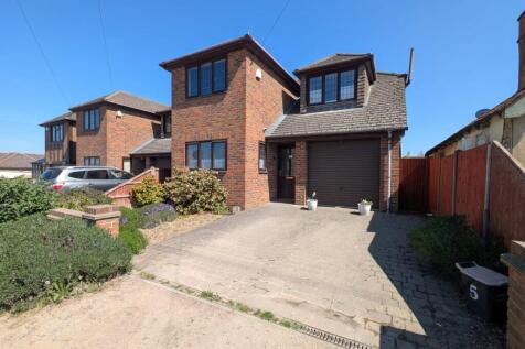 Princes Avenue, Sheerness ME12 4 bed detached house for sale