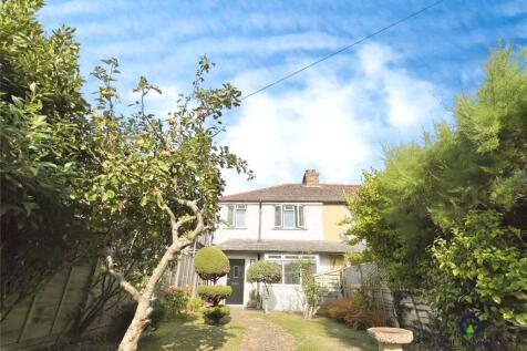 Firs Avenue, West Sussex PO22 3 bed end of terrace house for sale