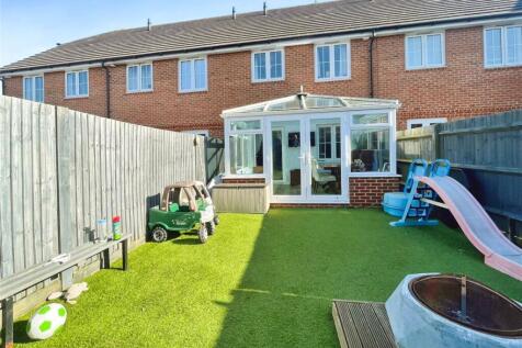 3 bedroom terraced house for sale