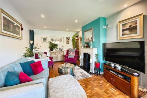 Abbottsbury, West Sussex PO21 2 bed bungalow for sale