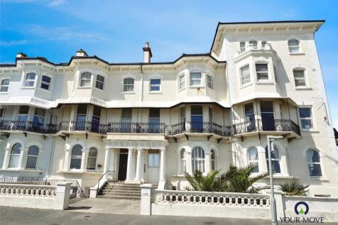 Park Terrace, West Sussex PO21 2 bed flat for sale