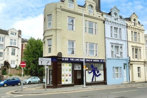 4 bedroom end of terrace house for sale