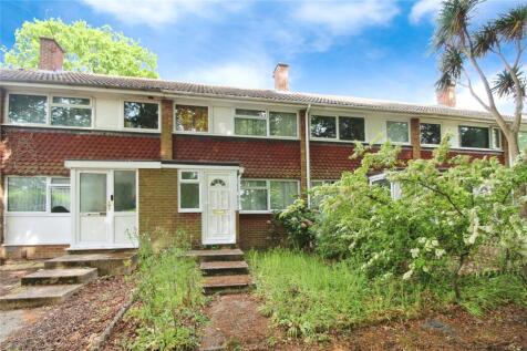 Petworth Gardens, Hampshire SO16 3 bed terraced house for sale