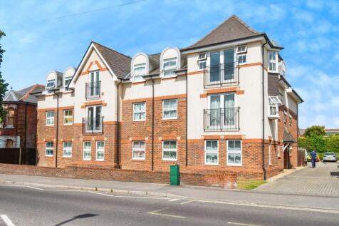Winchester Road, Hampshire SO16 2 bed flat for sale