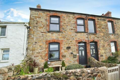 Roskear Croft, Cornwall TR14 3 bed terraced house for sale