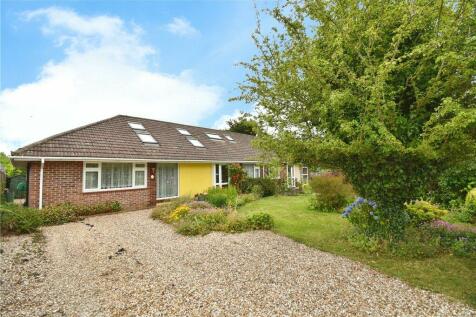 5 bedroom semi-detached bungalow for sale