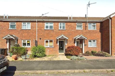 Hunters Crescent, Romsey, Hampshire 2 bed terraced house for sale