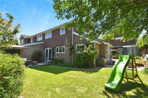 Barnes Close, West Wellow, Romsey... 3 bed semi